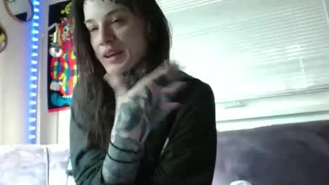 Snapshot of caulkgobbler chatting on December 1, 2025, 9:09 pm alaska online show from December 1, 2025, 9:09 pm