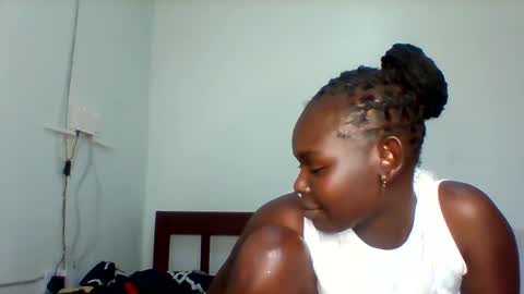 Snapshot of cavy_sweet chatting on December 3, 2024, 5:12 pm Mecy online show from December 3, 2024, 5:12 pm