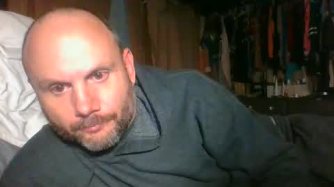 Snapshot of cborzbeyond22213 chatting on October 26, 2025, 2:39 am TheGoldenStroker222 online show from October 26, 2025, 2:39 am
