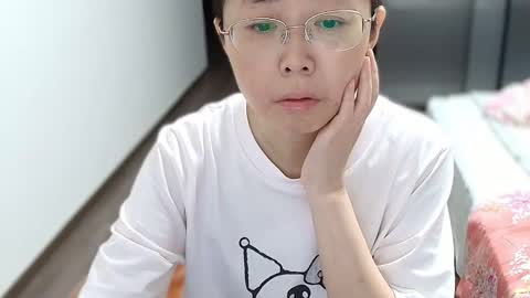 ANNYANNY online show from September 13, 2025, 3:01 pm