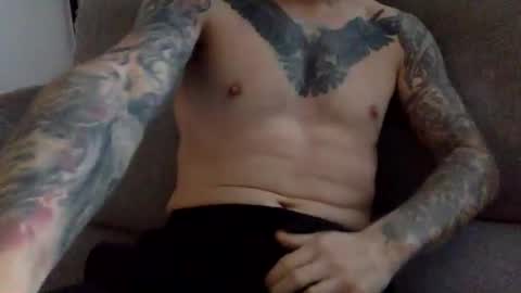 cc_couplexxx online show from November 24, 2025, 7:19 am