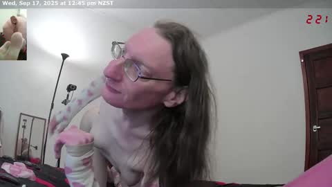 Adalyn online show from September 17, 2025, 12:45 am