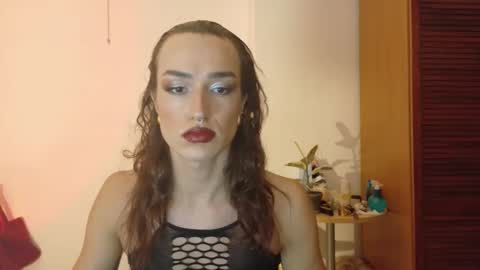 Ametrine online show from November 23, 2025, 11:37 pm