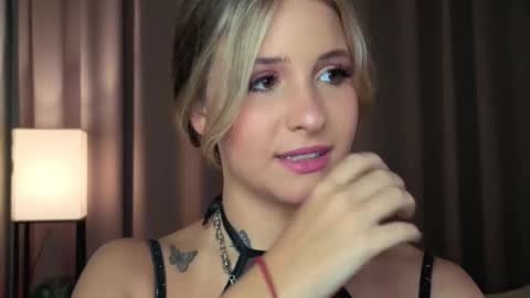 Lina  online show from March 26, 2026, 7:08 pm