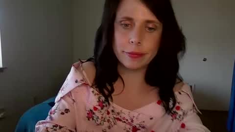 Cecilee Sohless  online show from April 24, 2026, 10:23 pm