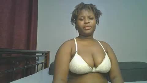 Snapshot of ceepretty25 chatting on February 3, 2026, 10:09 am ceepretty25 online show from February 3, 2026, 10:09 am