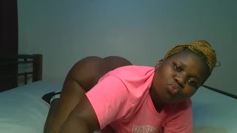 Snapshot of ceepretty25 chatting on February 24, 2026, 12:08 am ceepretty25 online show from February 24, 2026, 12:08 am