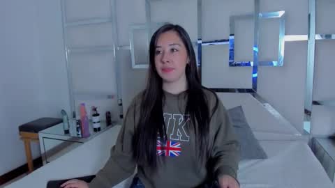 Snapshot of celeste_hillx chatting on November 26, 2025, 6:03 am celeste_hillx online show from November 26, 2025, 6:03 am