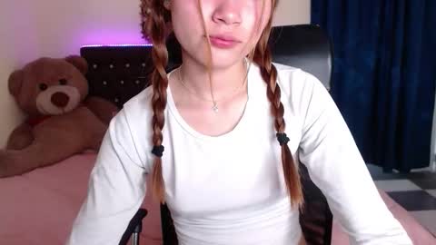 C E L E S T E  online show from March 19, 2026, 1:48 pm