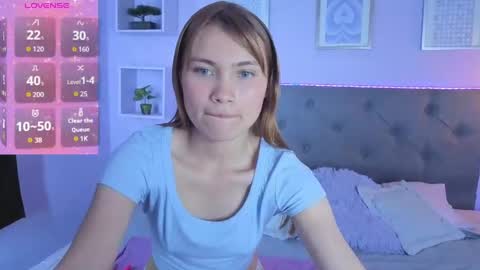 Snapshot of celeste_london chatting on June 7, 2026, 7:39 pm C E L E S T E online show from June 7, 2026, 7:39 pm