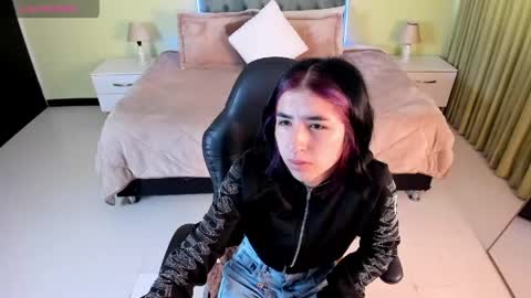 Snapshot of celeste_rous__ chatting on May 12, 2026, 12:24 pm Celeste online show from May 12, 2026, 12:24 pm