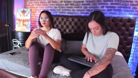 Snapshot of celeste_starsss chatting on January 8, 2025, 5:05 am celeste_starsss online show from January 8, 2025, 5:05 am