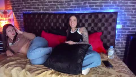 celeste_starsss online show from February 10, 2026, 9:02 am