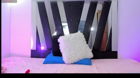 Snapshot of celestecastro_ chatting on April 9, 2026, 4:01 pm Mariana online show from April 9, 2026, 4:01 pm