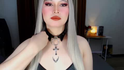 CELESTE IGYoshi Tian online show from January 16, 2025, 9:27 am