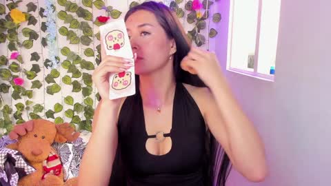 Snapshot of celestinepurple chatting on January 3, 2025, 4:37 pm Celestineeeeee online show from January 3, 2025, 4:37 pm