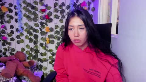 Snapshot of celestinepurple chatting on January 4, 2025, 10:13 pm Celestineeeeee online show from January 4, 2025, 10:13 pm