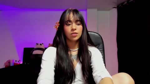 Snapshot of celestinepurple chatting on March 10, 2025, 12:18 am Celestineeeeee online show from March 10, 2025, 12:18 am