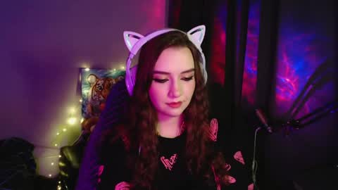 celia_sensual_ online show from April 14, 2026, 8:15 pm