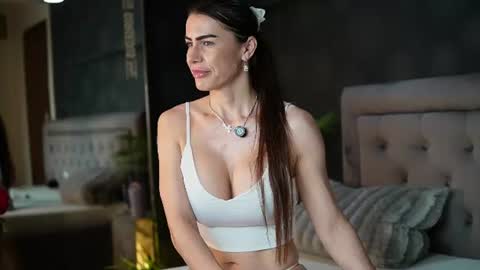 Snapshot of celineheaven chatting on July 2, 2026, 6:25 pm Celine online show from July 2, 2026, 6:25 pm