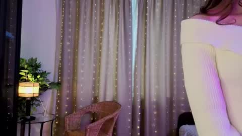 Snapshot of celineswiatkowski chatting on February 8, 2026, 9:02 am Nina online show from February 8, 2026, 9:02 am