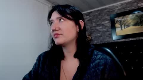 Snapshot of cerecita_02 chatting on December 2, 2024, 12:29 pm Cerecita online show from December 2, 2024, 12:29 pm