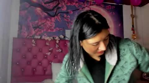 Snapshot of cerecita_02 chatting on February 11, 2025, 12:37 pm Cerecita online show from February 11, 2025, 12:37 pm