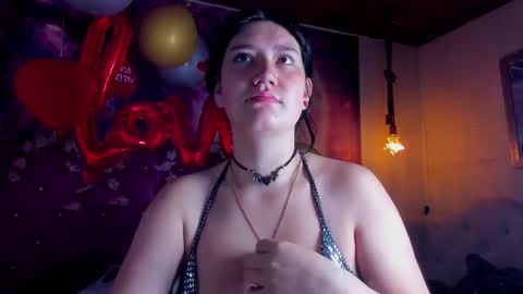 Snapshot of cerecita_02 chatting on February 20, 2025, 12:25 pm Cerecita online show from February 20, 2025, 12:25 pm