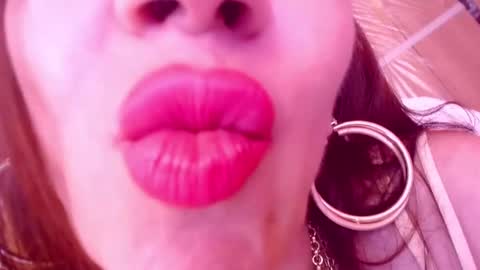 Cerise online show from March 7, 2025, 1:31 am