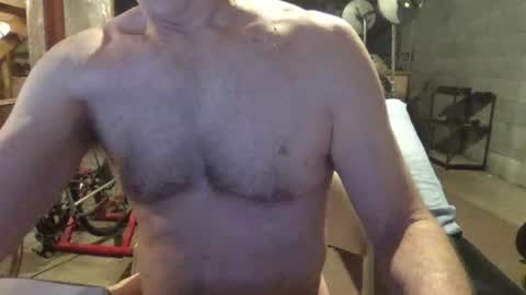 Snapshot of cfnmworkout1 chatting on June 27, 2026, 5:40 pm cfnmworkout1 online show from June 27, 2026, 5:40 pm