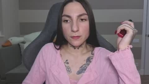 Kate online show from November 18, 2025, 12:09 pm