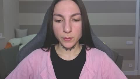 Kate online show from March 25, 2026, 7:14 am