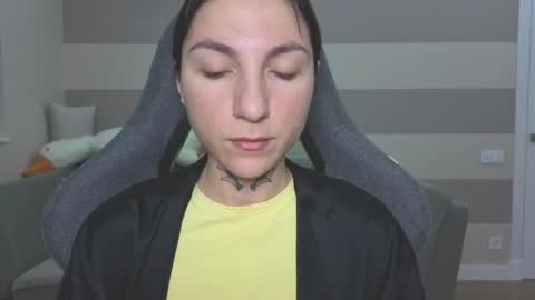 Kate online show from May 19, 2026, 5:36 am