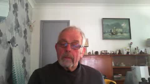 Snapshot of champers37 chatting on April 22, 2026, 8:28 am Champers online show from April 22, 2026, 8:28 am
