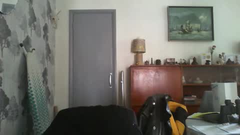 Snapshot of champers37 chatting on April 25, 2026, 7:44 am Champers online show from April 25, 2026, 7:44 am