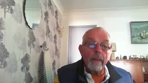 Snapshot of champers37 chatting on April 25, 2026, 2:14 pm Champers online show from April 25, 2026, 2:14 pm