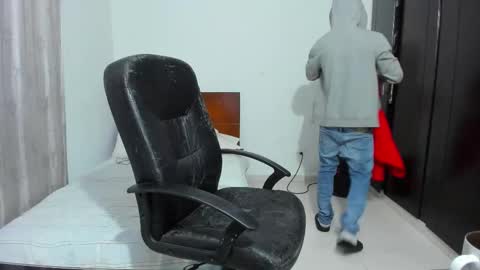 Kenji online show from October 29, 2025, 1:41 am