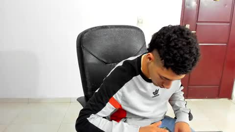 Kenji online show from December 1, 2025, 1:10 am