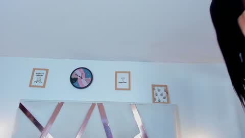 C H A N E L online show from February 8, 2025, 2:04 am