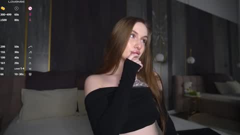 Snapshot of chanelmay chatting on April 2, 2026, 5:49 am Chanel online show from April 2, 2026, 5:49 am