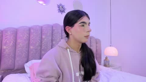 Snapshot of channel_sofia chatting on July 15, 2026, 12:38 am Channel Sofia online show from July 15, 2026, 12:38 am