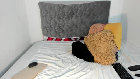 Snapshot of channellross chatting on October 2, 2025, 1:56 am Chanell online show from October 2, 2025, 1:56 am