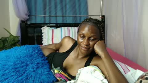 Snapshot of chantelsamz2 chatting on December 8, 2024, 3:13 pm Chantel online show from December 8, 2024, 3:13 pm