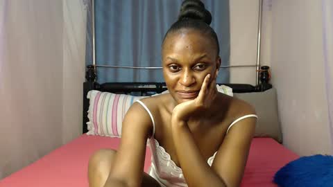 Snapshot of chantelsamz2 chatting on February 27, 2025, 3:47 am Chantel online show from February 27, 2025, 3:47 am