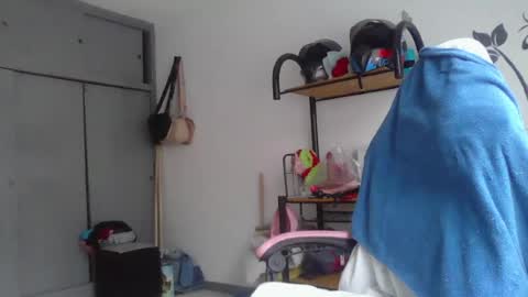 Snapshot of charis_21 chatting on July 14, 2026, 6:35 pm charis 2 online show from July 14, 2026, 6:35 pm