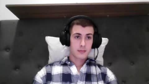 Snapshot of charismaticcharm chatting on January 16, 2025, 7:28 am charismaticcharm online show from January 16, 2025, 7:28 am