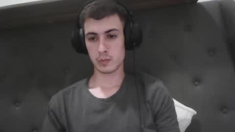 Snapshot of charismaticcharm chatting on January 21, 2025, 8:52 am charismaticcharm online show from January 21, 2025, 8:52 am