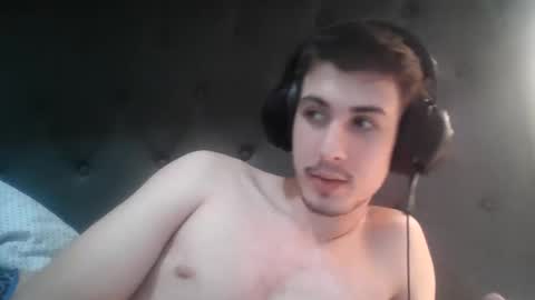 Snapshot of charismaticcharm chatting on February 17, 2025, 9:24 am charismaticcharm online show from February 17, 2025, 9:24 am