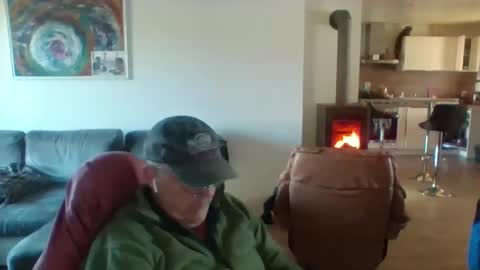 charles6064 online show from December 26, 2024, 10:05 am