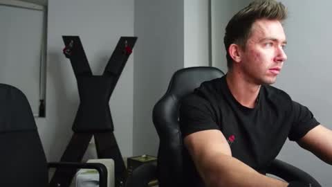 CHARLES LANE online show from November 30, 2025, 3:27 pm